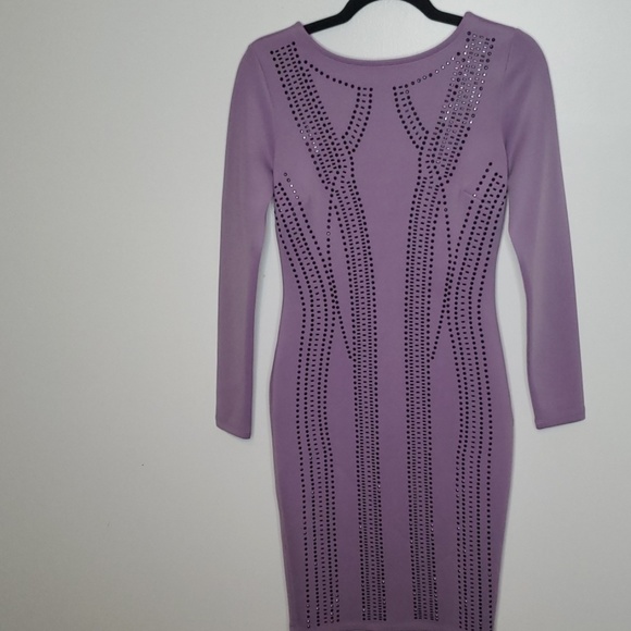 VENUS Dresses & Skirts - Venus Dress Lavender with metallic applique Sz 2